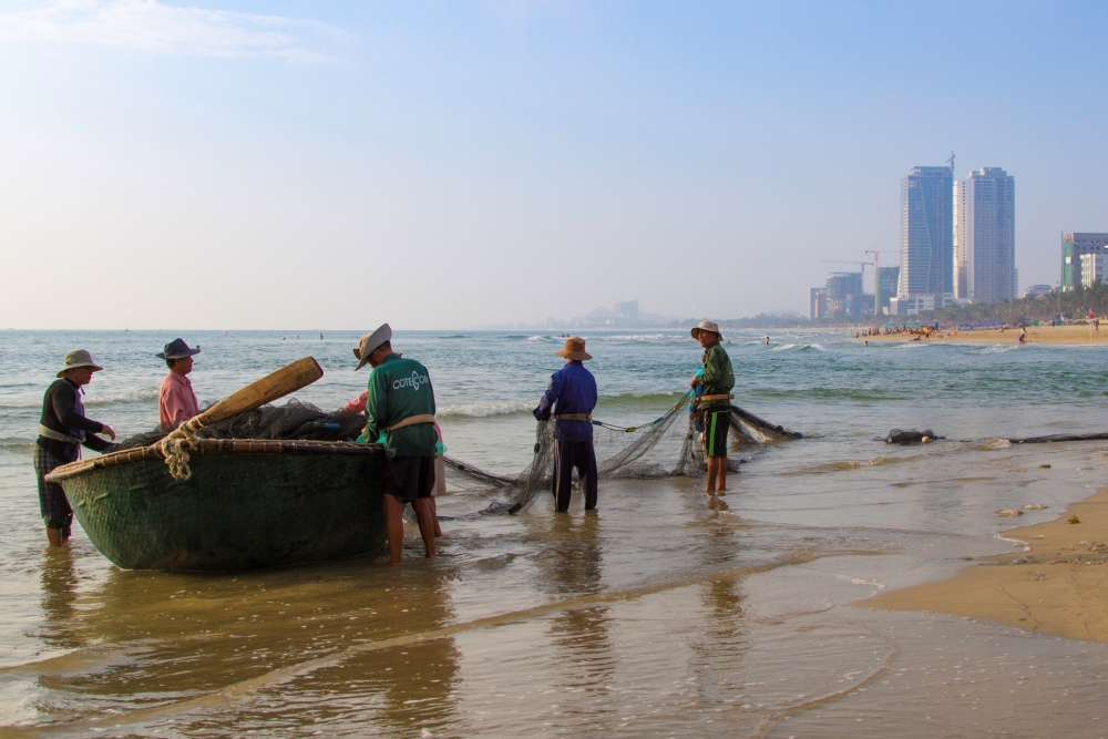 Bình minh ở làng chài Thọ Quang