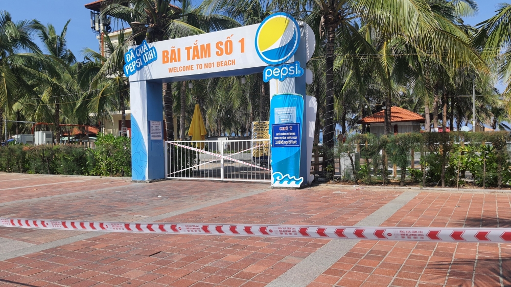Đà Nẵng ngày biển vắng