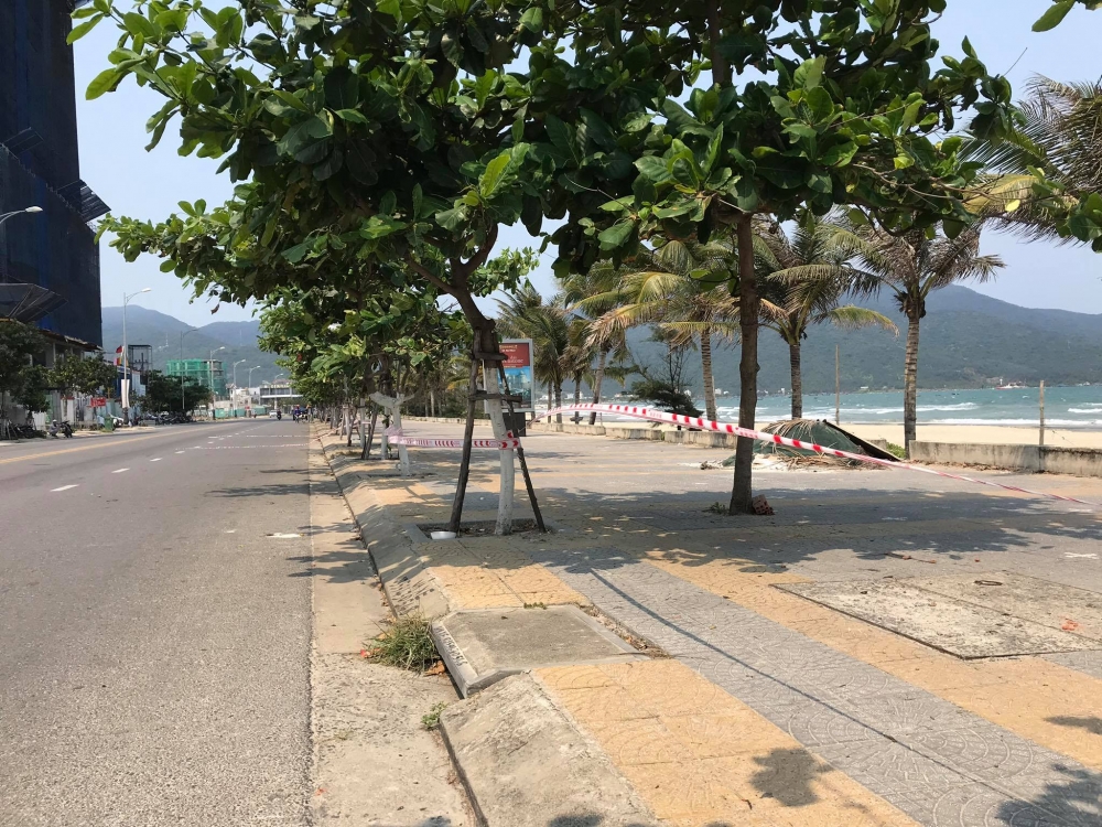 Đà Nẵng ngày biển vắng