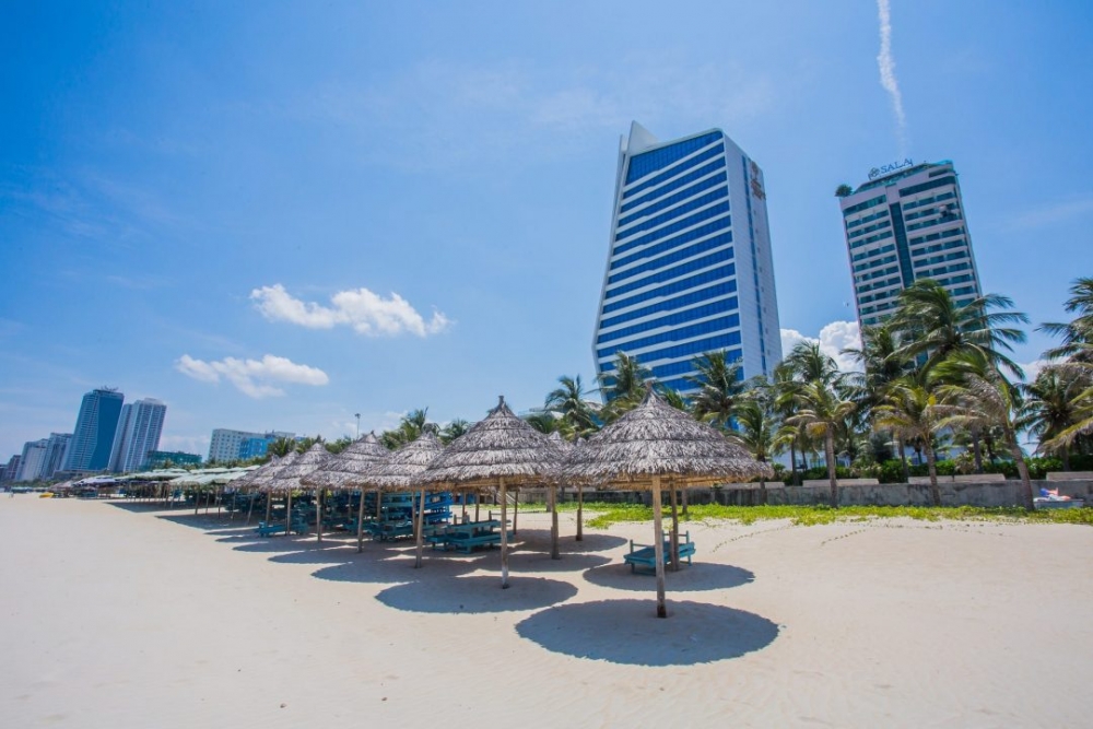 Đà Nẵng ngày biển vắng