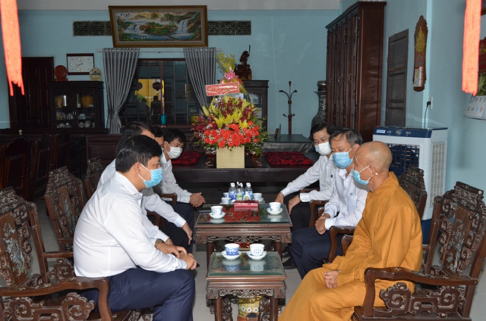 Lãnh đạo TP Đà Nẵng thăm và chúc mừng Phật đản Giáo hội Phật giáo Đà Nẵng