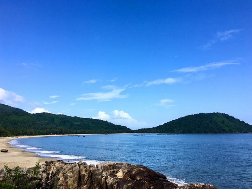 hy lac vien ngoi lang nguyen so voi nhung phan doi dac biet duoi chan deo hai van