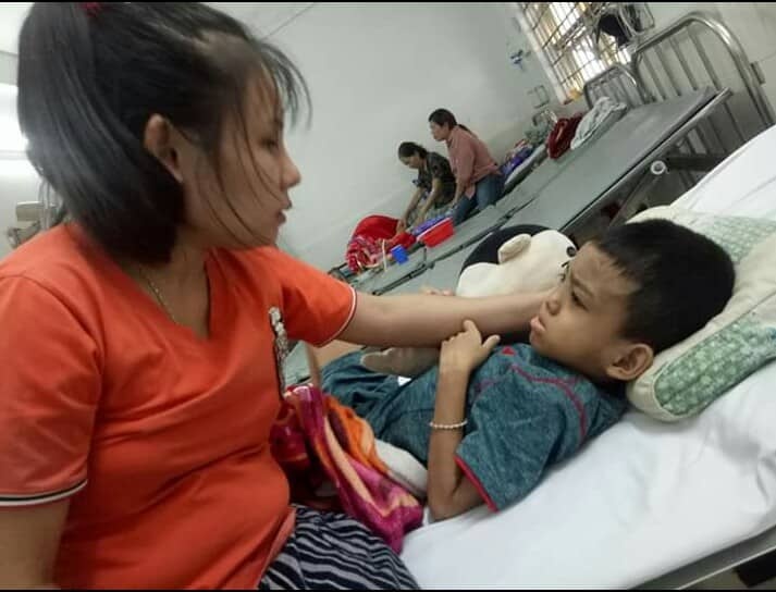 Lá thư mẹ gửi con trai 2 tuổi bị ung thư đẫm nước mắt ở Phú Yên la thu me gui con ung thu dam nuoc mat o phu yen