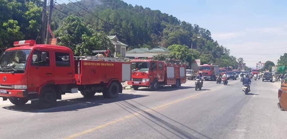 Hình ảnh xúc động về lực lượng chữa cháy rừng tại Hà Tĩnh nhung hinh anh cam dong ve cac luc luong chua chay rung tai ha tinh