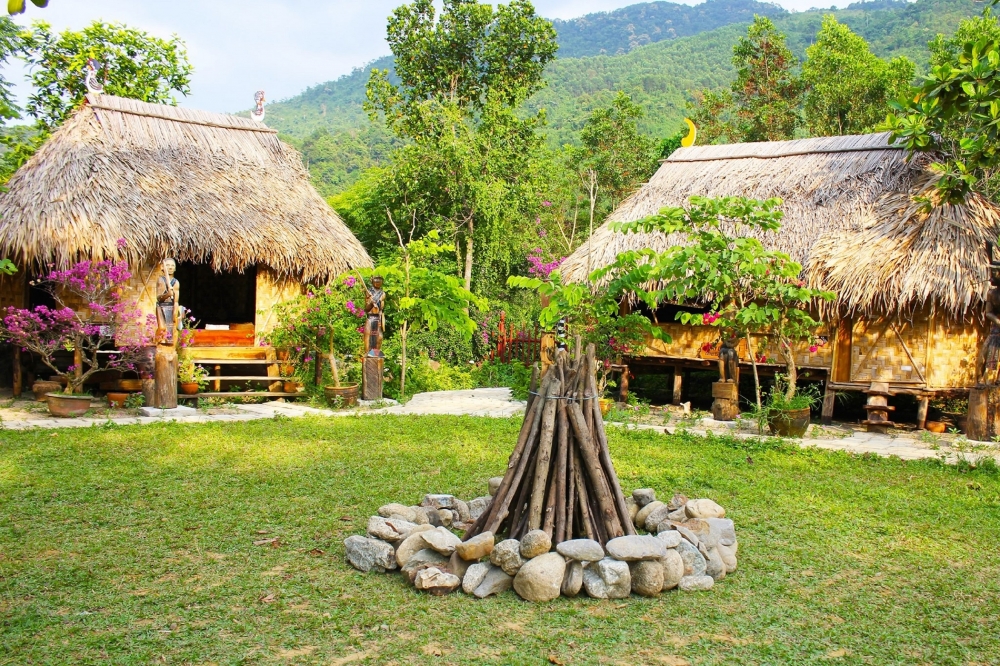 Khi làng văn hóa chuyển mình làm du lịch
