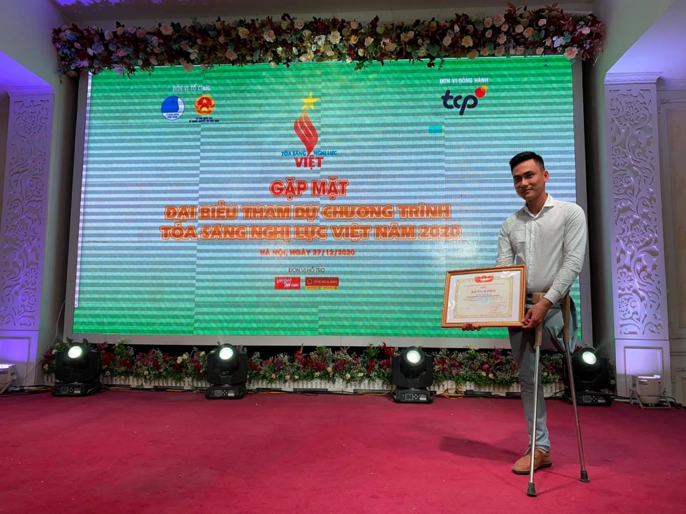 Chàng trai có 