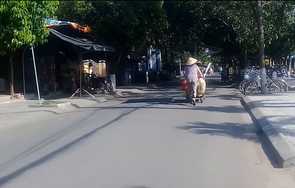 Mưu sinh mùa nắng lửa