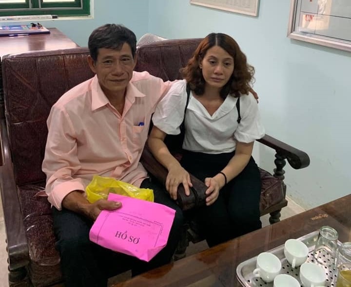 nguoi phu nu tim lai gia dinh sau 22 nam luu lac nho facebook