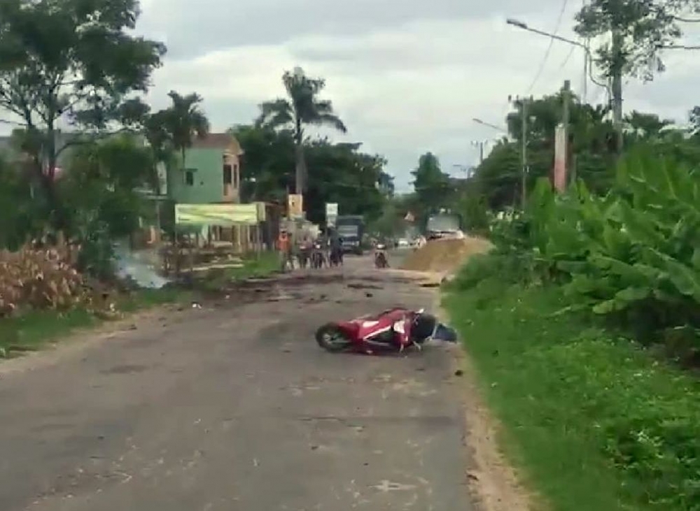 quang nam no lon trong dong rac ven duong mot phu nu tu vong