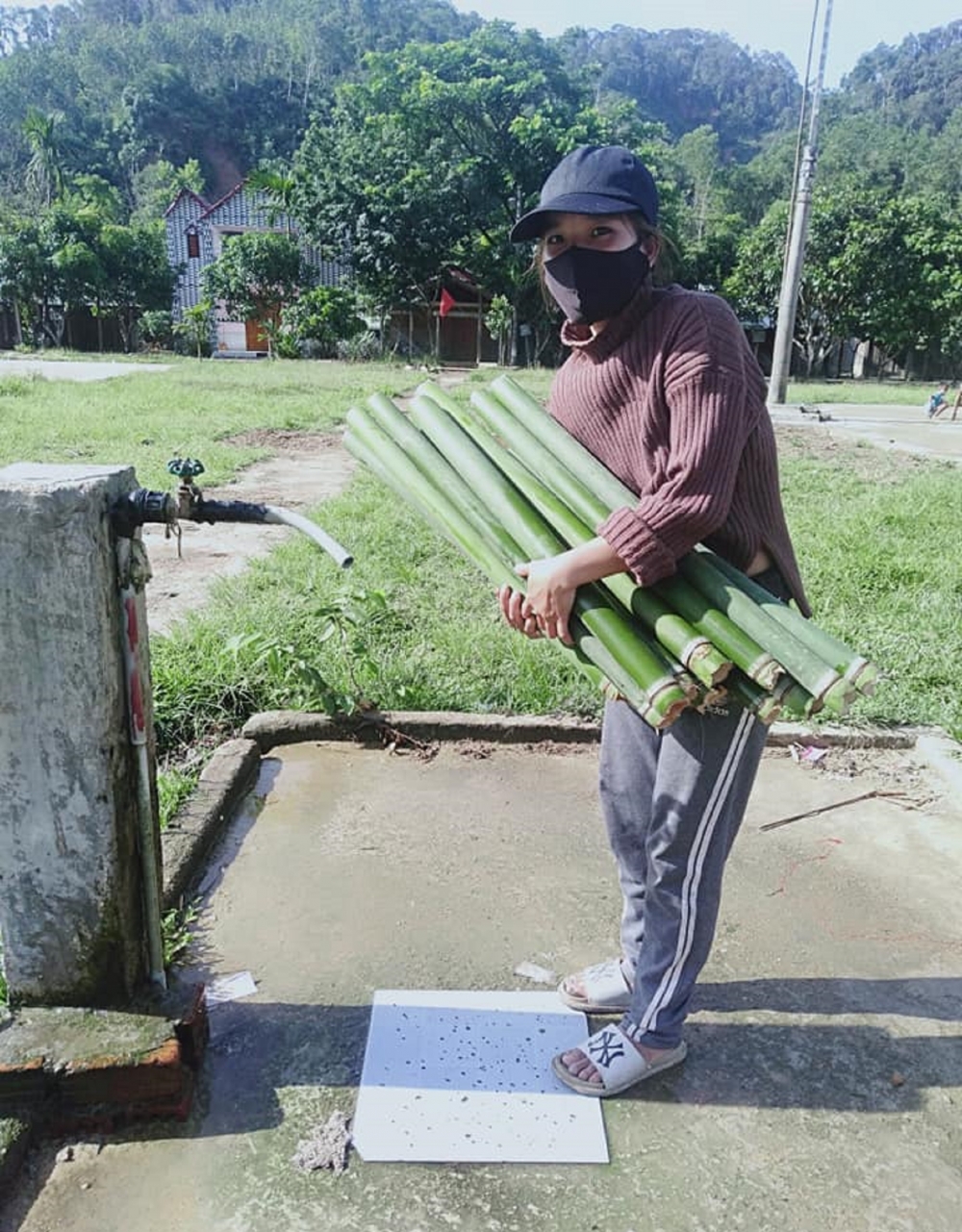 'Chống dịch' bằng cơm lam nướng