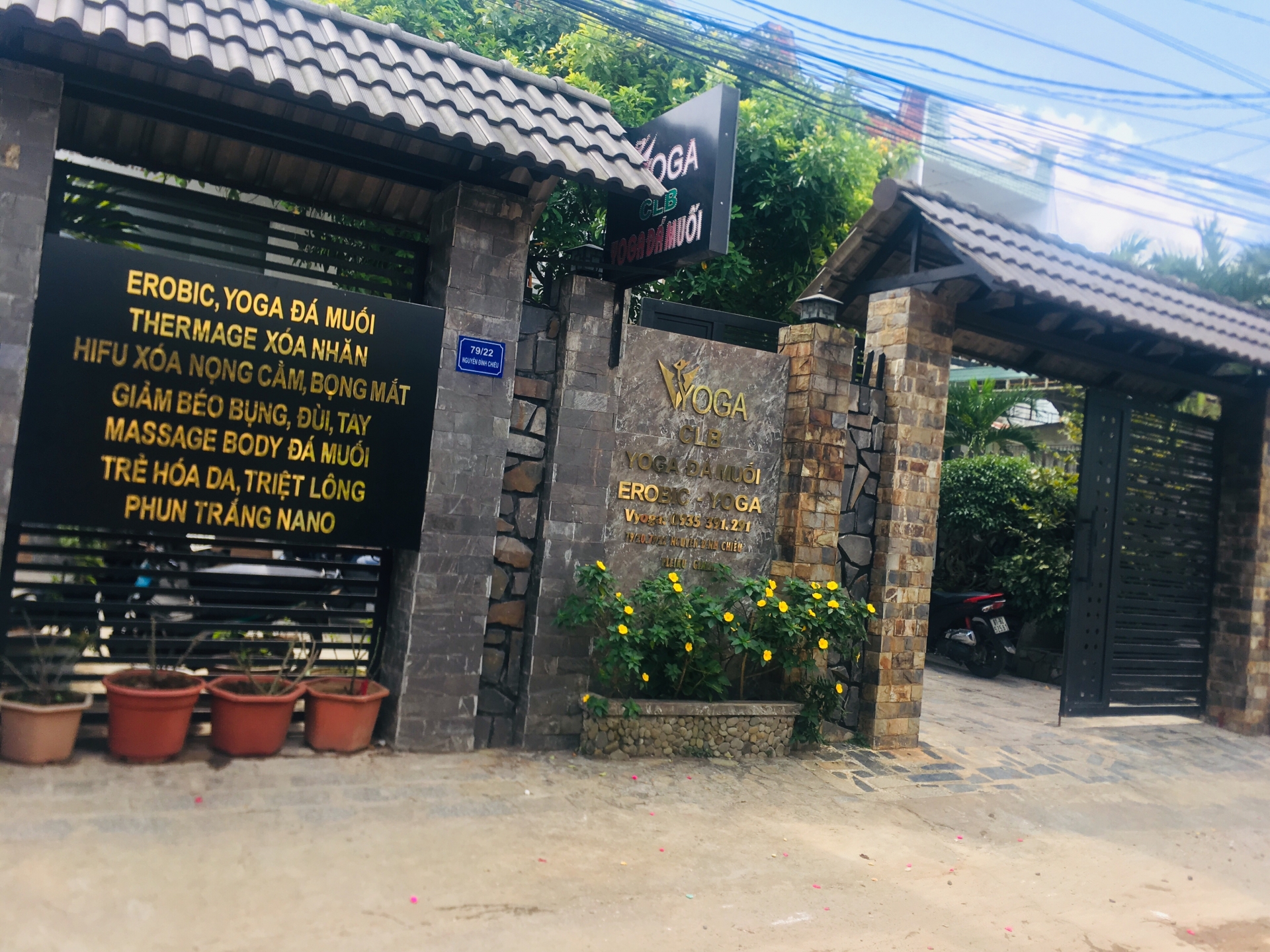 vyoga da muoi binh dan hoa dich vu spa