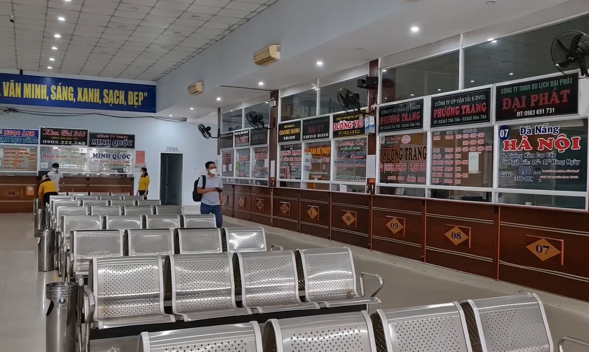Bến xe Đà Nẵng vẫn vắng tanh dù xe khách liên tỉnh được hoạt động Bến xe Đà Nẵng vẫn vắng tanh dù xe khách liên tỉnh được hoạt động