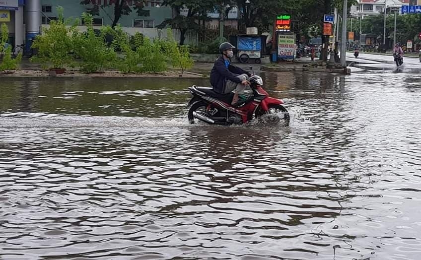 pho da nang sang cuoi tuan bong hoa thanh song
