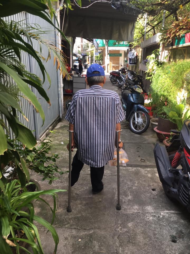 tiem banh my 0 dong cua chang trai mo coi o da nang