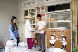 Tiệm bánh mỳ 0 đồng của chàng trai mồ côi ở Đà Nẵng