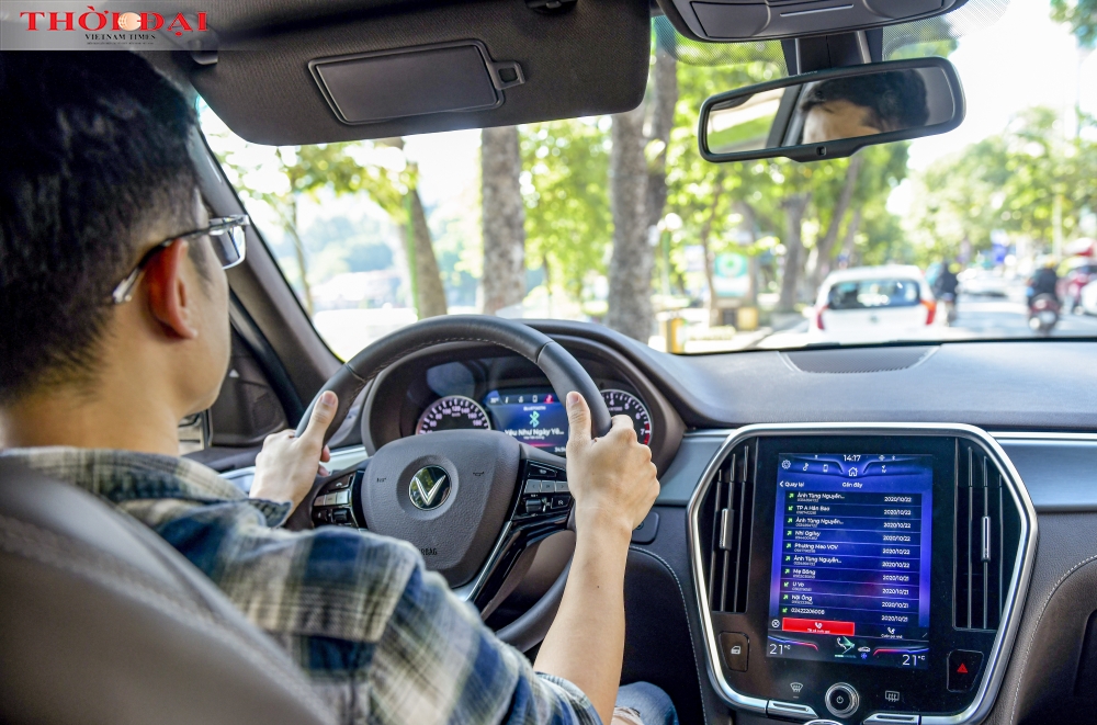 VinFast Lux SA2.0: Mẫu SUV hạng E giá hời?