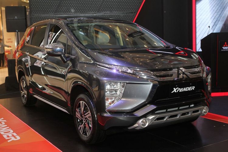 mitsubishi xpander duoc nang cap thay doi nhe ngoai that