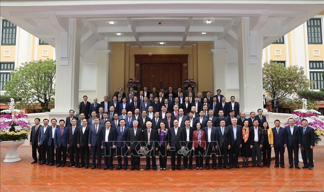 Bộ Chính trị gặp mặt thân mật các đồng chí nguyên Ủy viên Bộ Chính trị, Ban Bí thư, Trung ương khóa XII