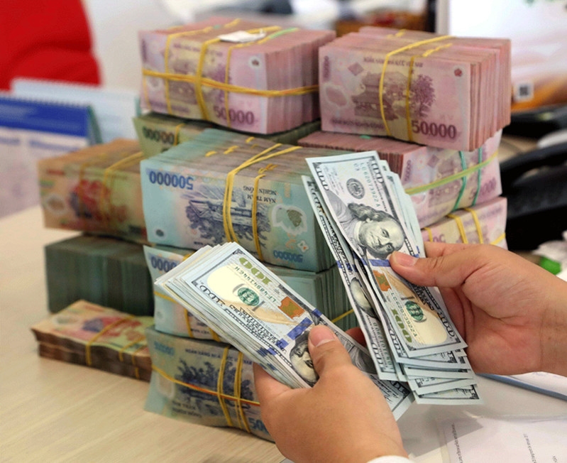 Giá USD bất ngờ "tăng vọt", tiền mặt lên ngôi? gia usd bat ngo tang vot tien mat len ngoi