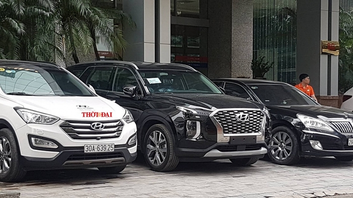 hyundai palisade 2019 bat ngo lan banh tren pho ha noi