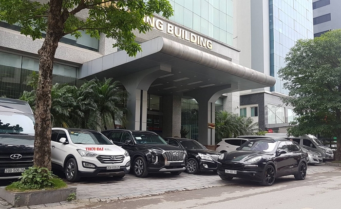 hyundai palisade 2019 bat ngo lan banh tren pho ha noi