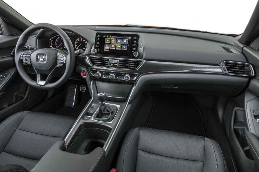 honda accord 2019 sap ve nuoc canh tranh cung toyota camry