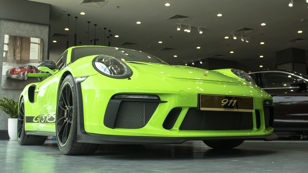 chi tiet porsche 911 gt3 rs 2019 doc nhat viet nam gia gan 16 ty dong