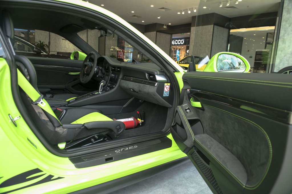 chi tiet porsche 911 gt3 rs 2019 doc nhat viet nam gia gan 16 ty dong