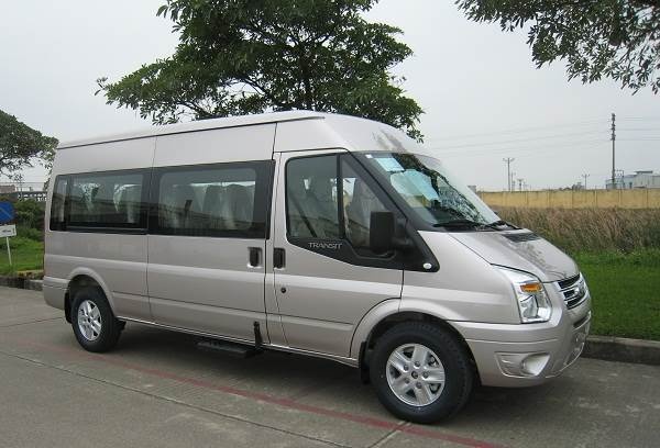 ford viet nam trieu hoi gan 1400 xe transit de cap nhat phan mem