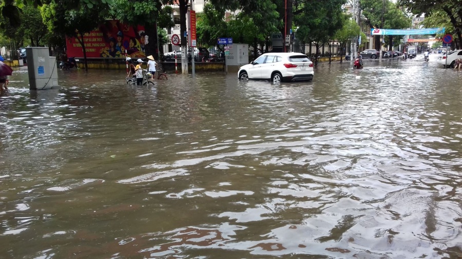 kinh nghiem ma tat ca lai xe o to can nam trong mua mua bao