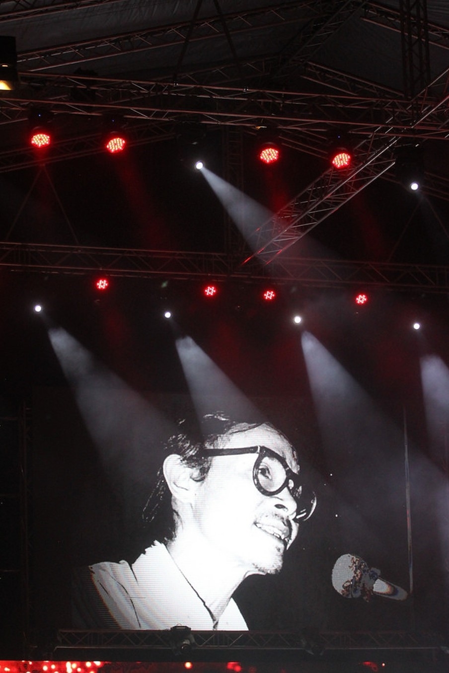 0822 yeym nhayc triynh