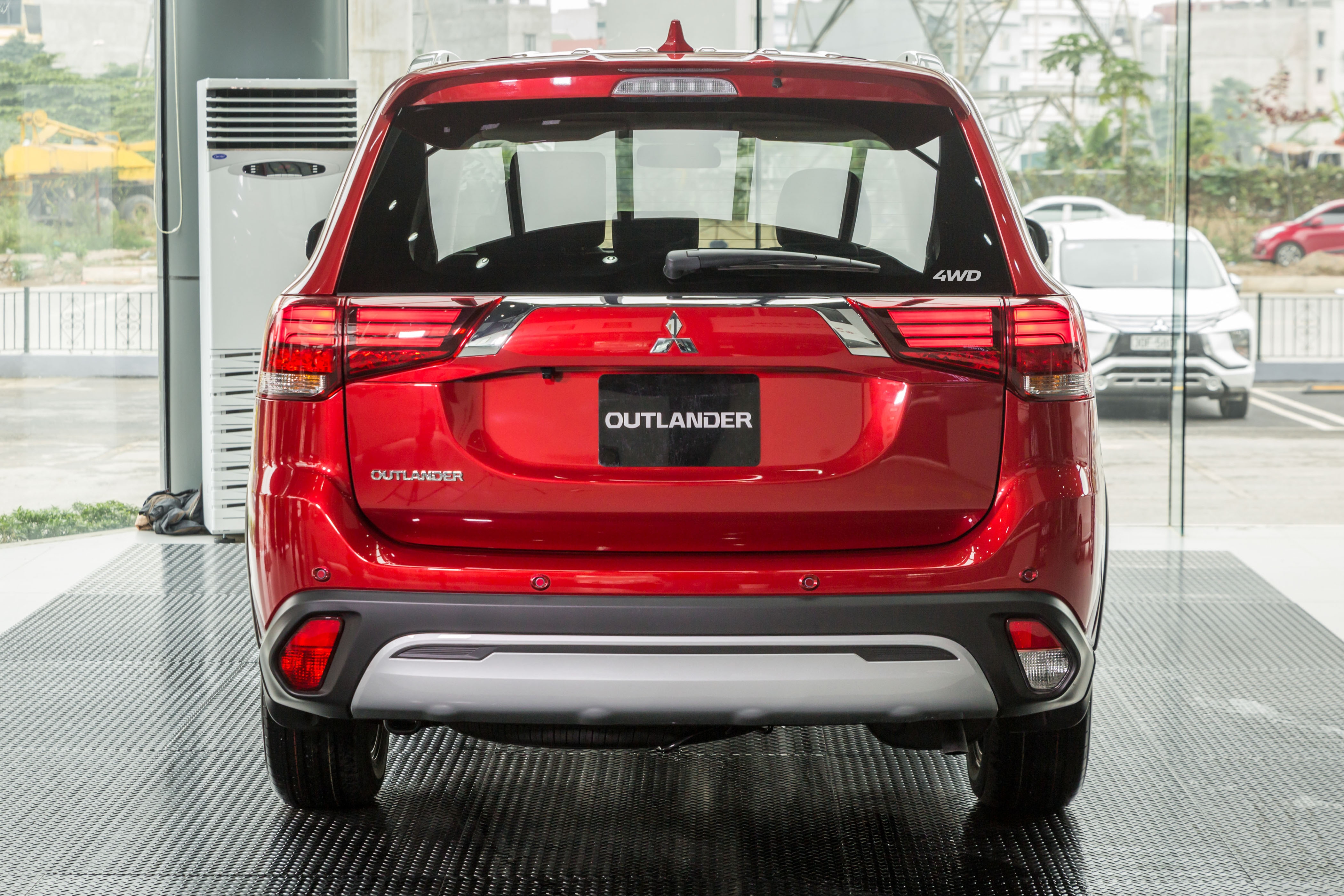 Ảnh chi tiết bản nâng cấp Mitsubishi Outlander 2020 vừa ra mắt