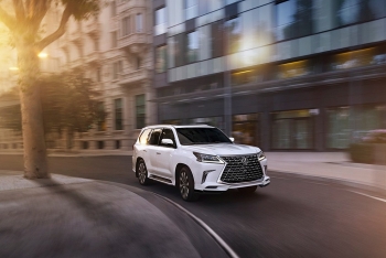Lexus giới thiệu LX 570 mới, có thêm trợ lý ảo Amazon Alexa