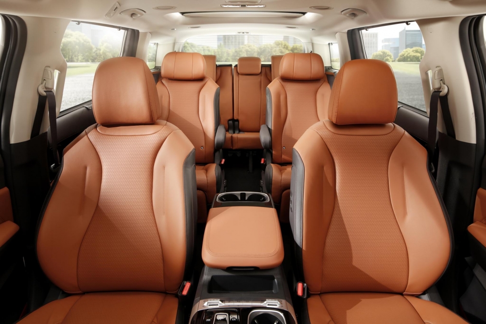 KIA Sedona 2021 ra mắt tại Hàn Quốc, đẹp và tiện nghi