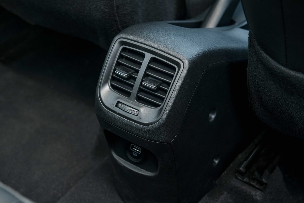 Hyundai i10 mới: Đẹp nhưng đắt hơn đáng kể