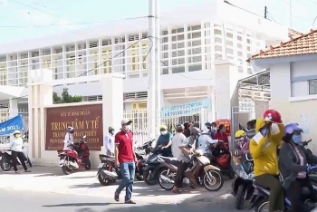 vi sao giam doc trung tam y te phan thiet bi dinh chi