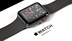Apple thay thế miễn phí màn hình nứt trên Apple Watch