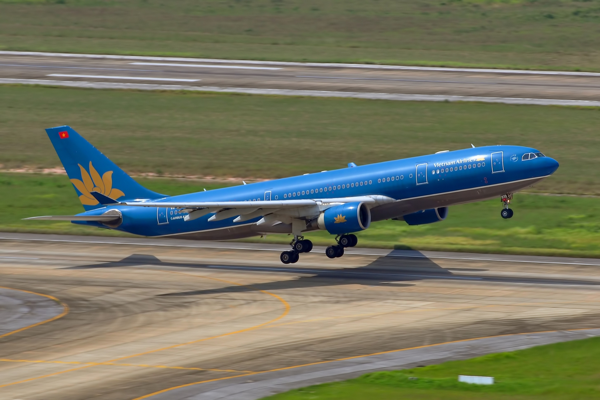 sau 13 nam hoat dong vietnam airlines ngung su dung may bay airbus a330