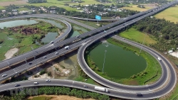 Bộ GTVT bất ngờ huỷ đấu thầu quốc tế dự án đường cao tốc Bắc - Nam phía Đông