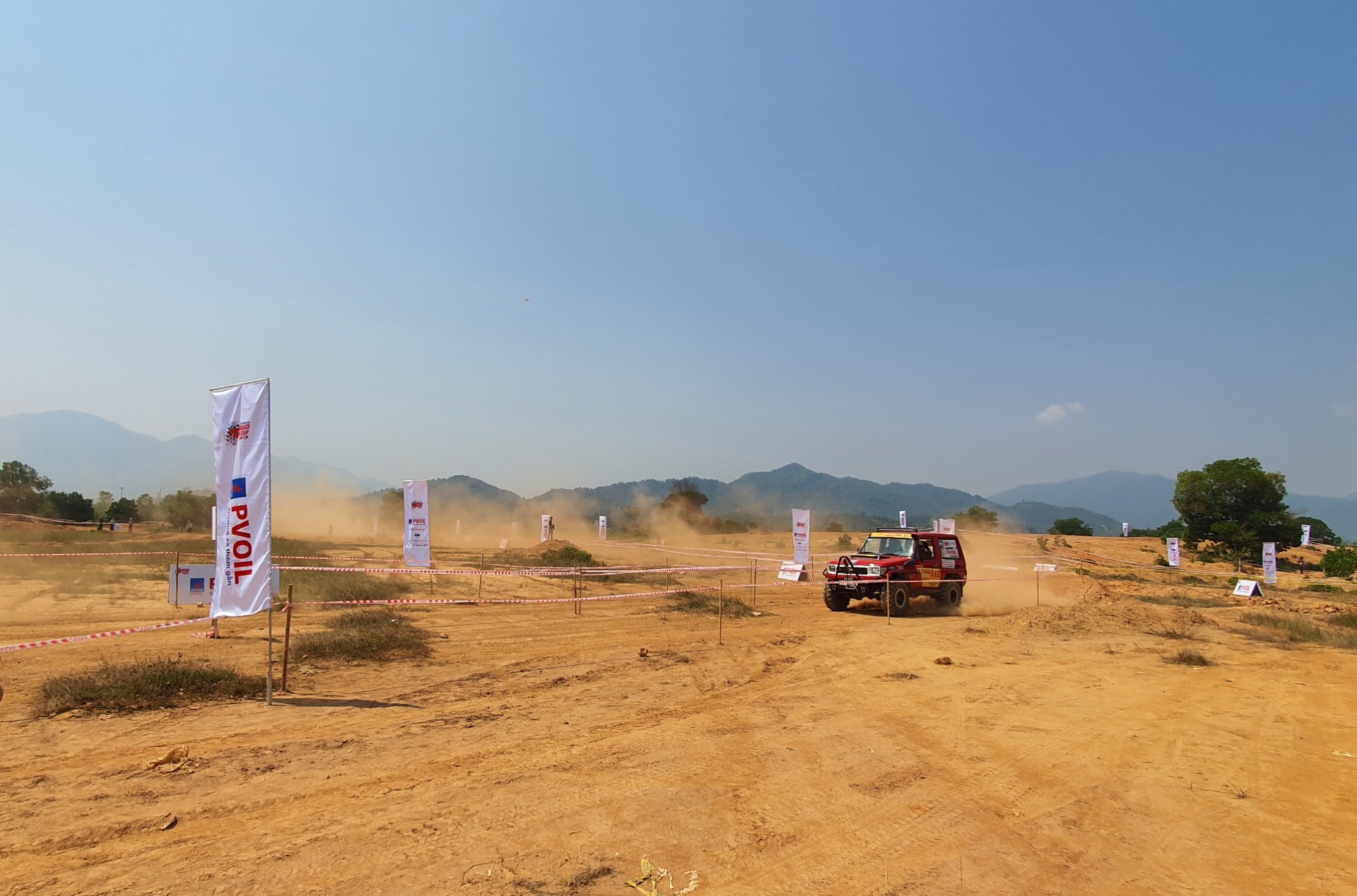 giai dua xe offroad lon nhat 2019 chinh thuc khoi tranh