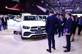 Cùng gặp khó vì COVID-19, doanh nghiệp ô tô nước ngoài đề nghị việc giảm phí trước bạ cần phải áp dụng chung cho tất cả
