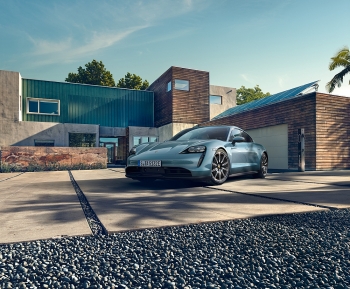 Mẫu sedan chạy điện Porsche Taycan có giá từ 5,72 tỷ đồng tại Việt Nam