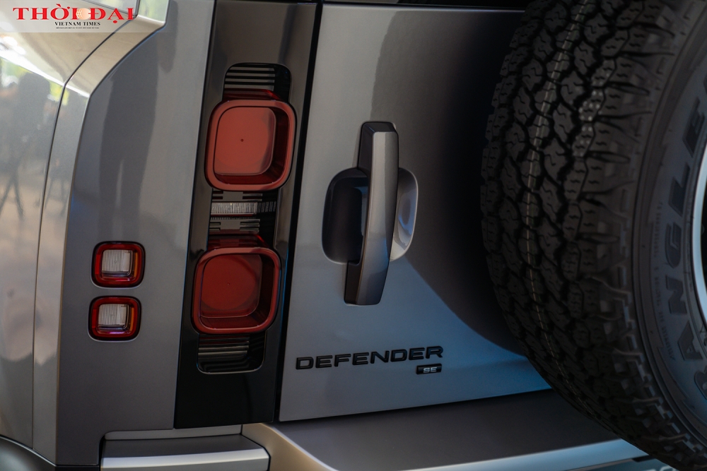 Chi tiết Land Rover Defender 2020 vừa ra mắt khách hàng Việt Nam