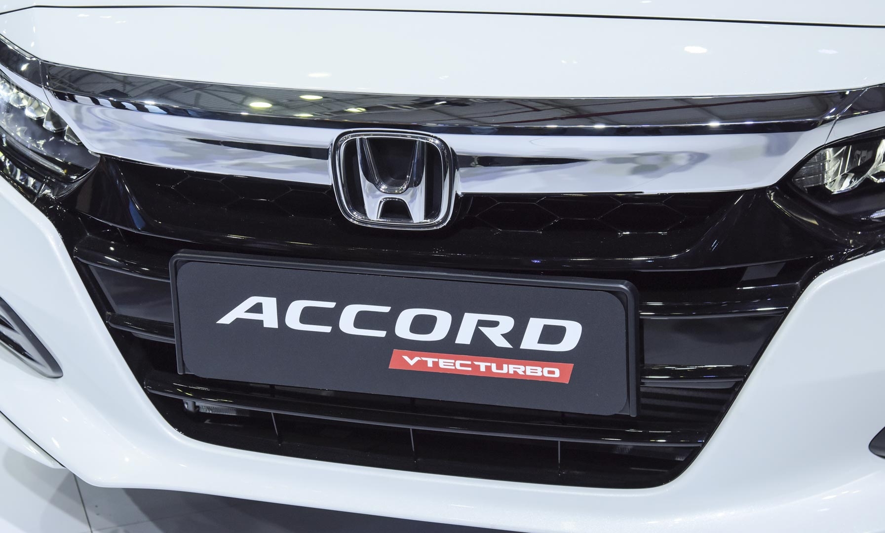 anh chi tiet honda accord 2019 gia hon 13 ty dong