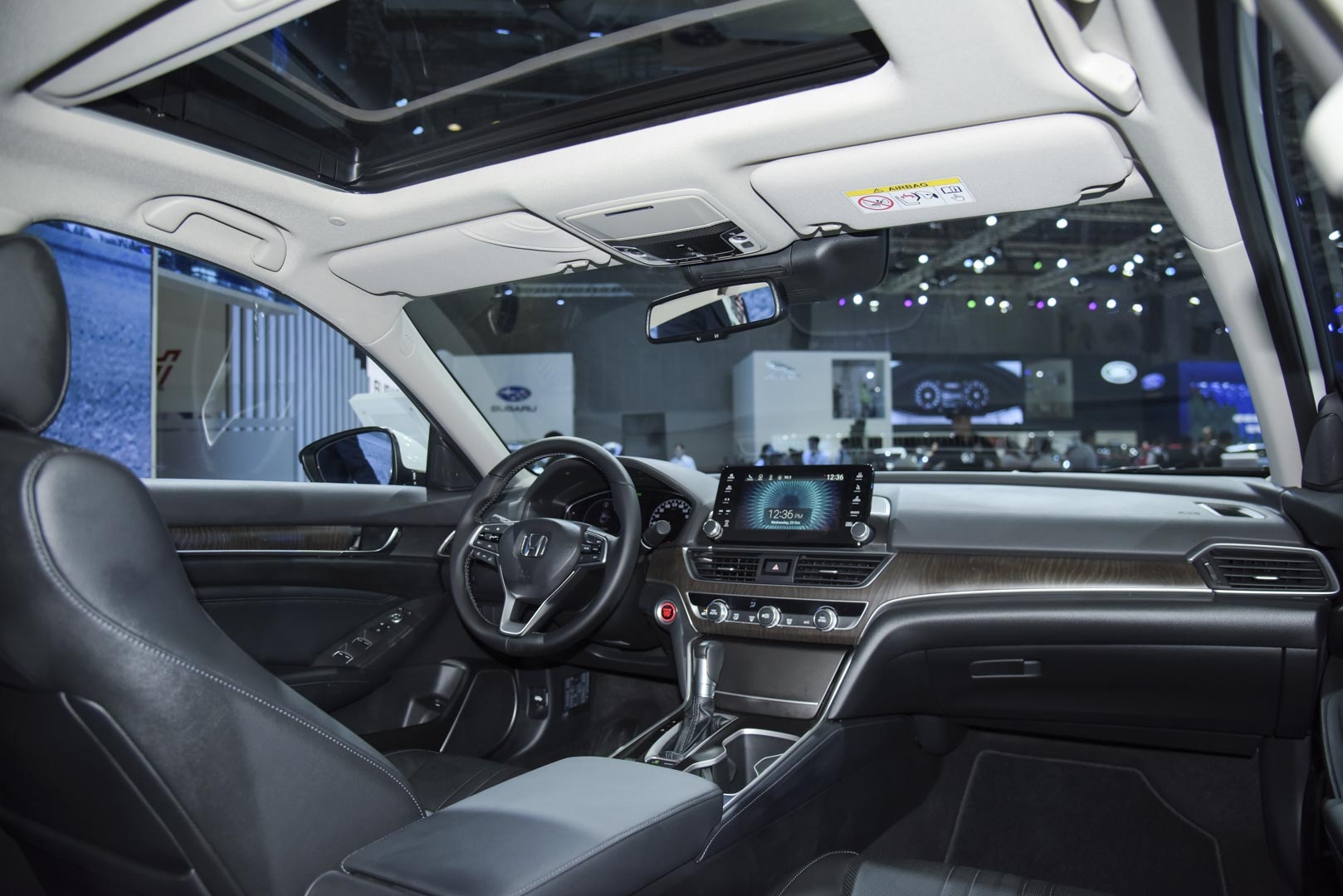 anh chi tiet honda accord 2019 gia hon 13 ty dong