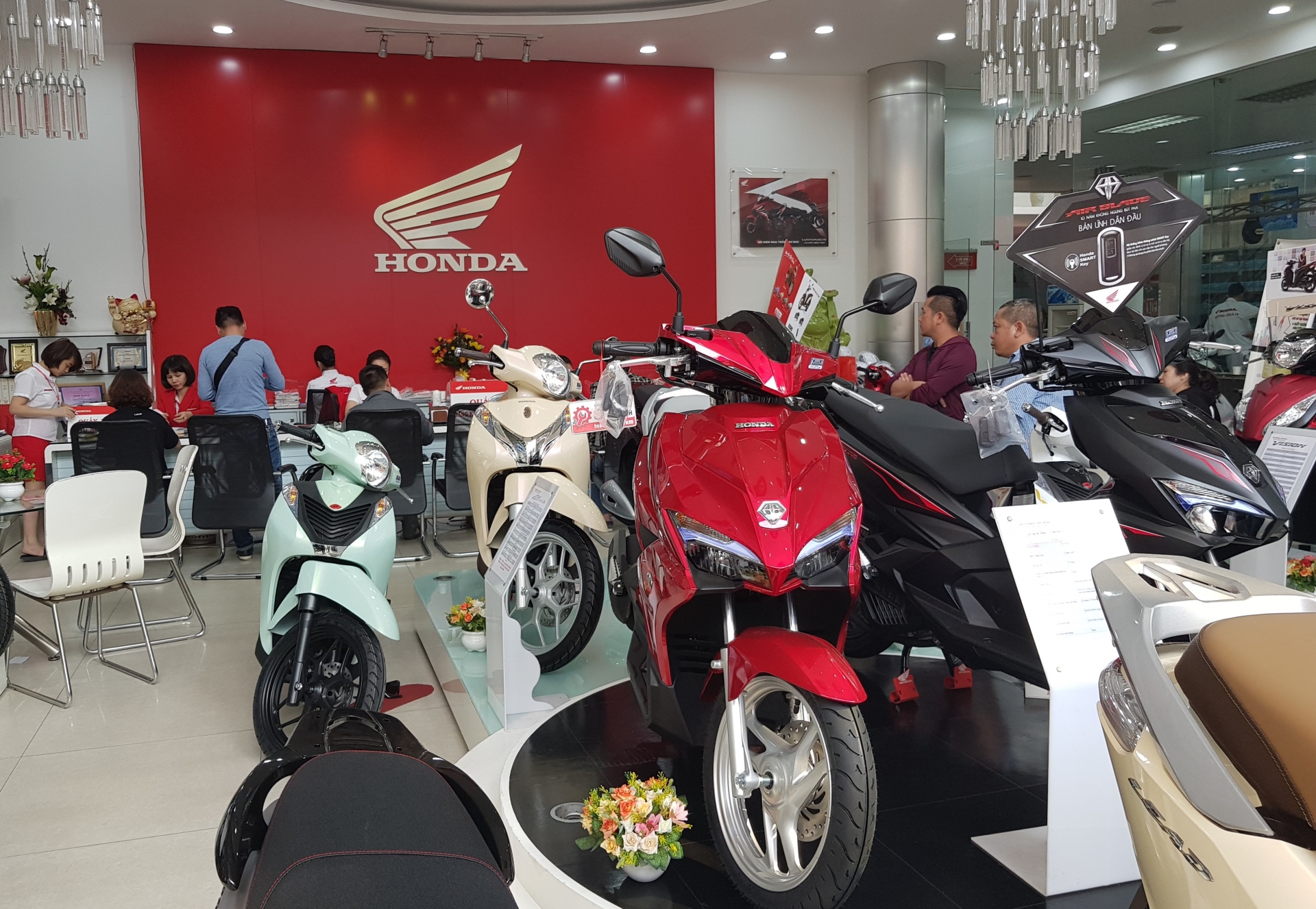 1823-dai-ly-honda
