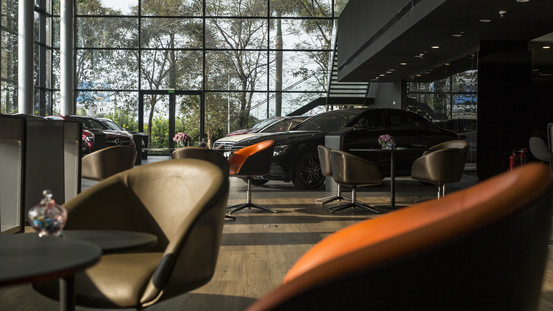 viet nam co dai ly mercedes benz tieu chuan mar 2020 dau tien