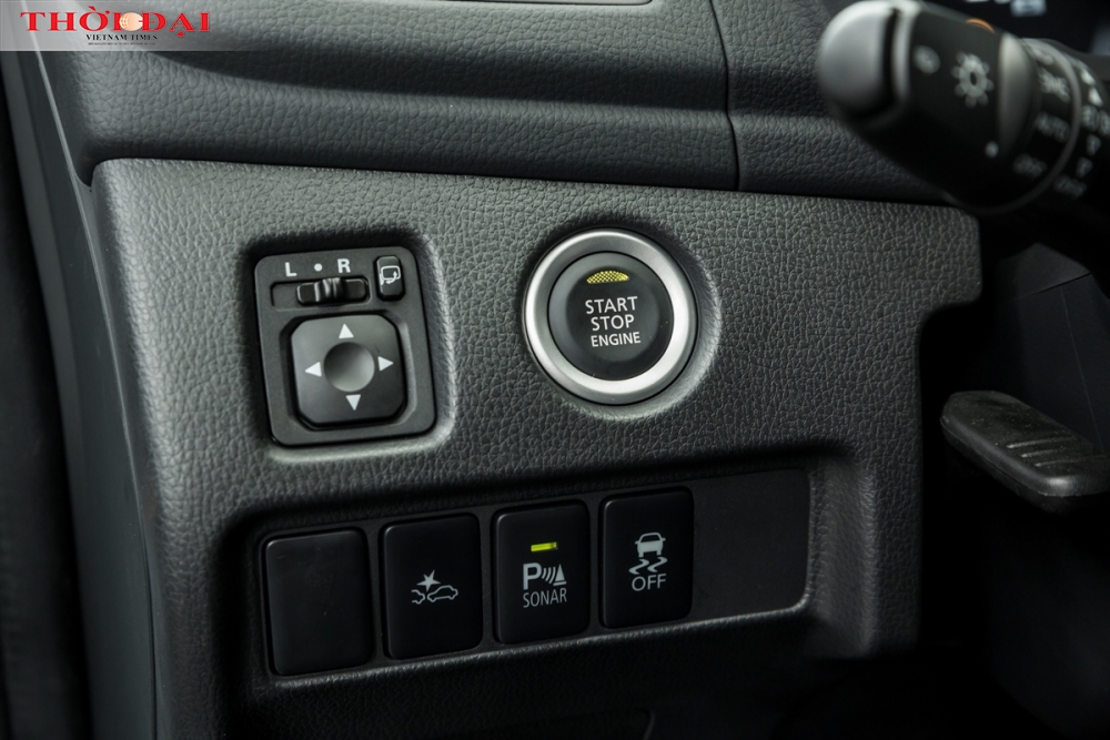 Chi tiết Mitsubishi Pajero Sport mới đang 'cháy hàng'