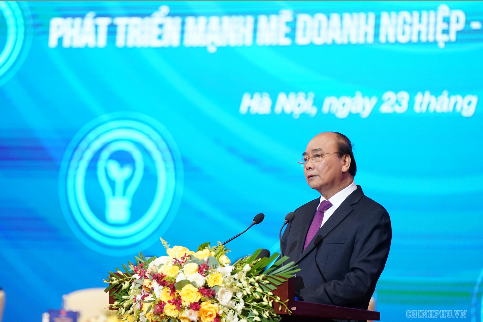 kim ngach xuat nhap khau viet nam lan dau can dich 500 ty usd