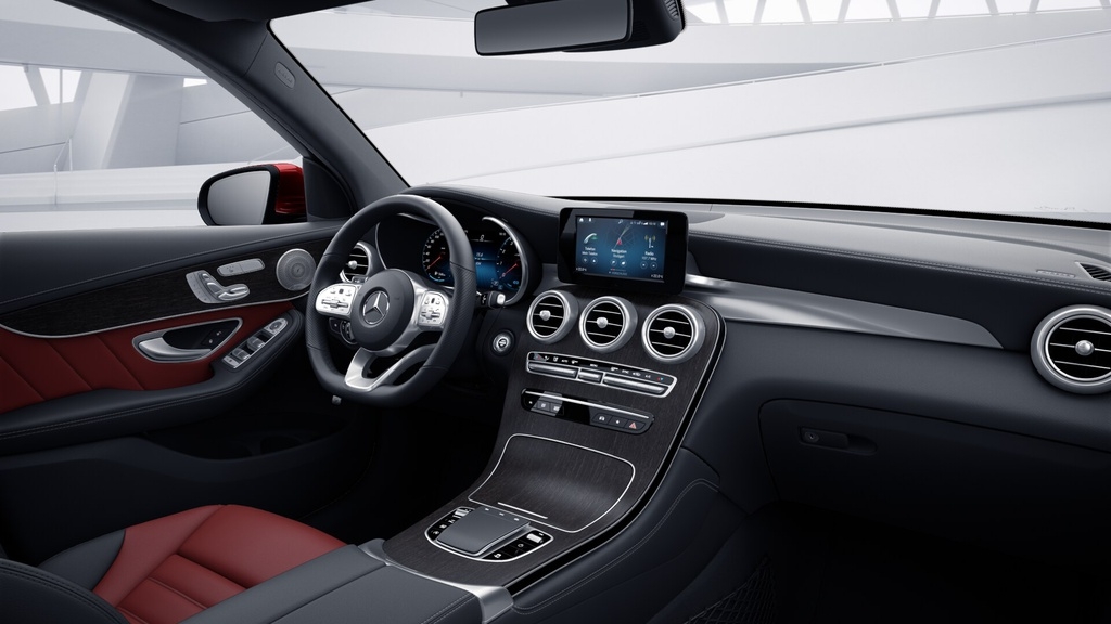 tang gia hon 300 trieu glc 300 4matic 2020 co gi dang tien